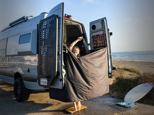 Stay Clean Anywhere: How the VANNON Shower Curtain Redefines Keeping it Clean on the Road
